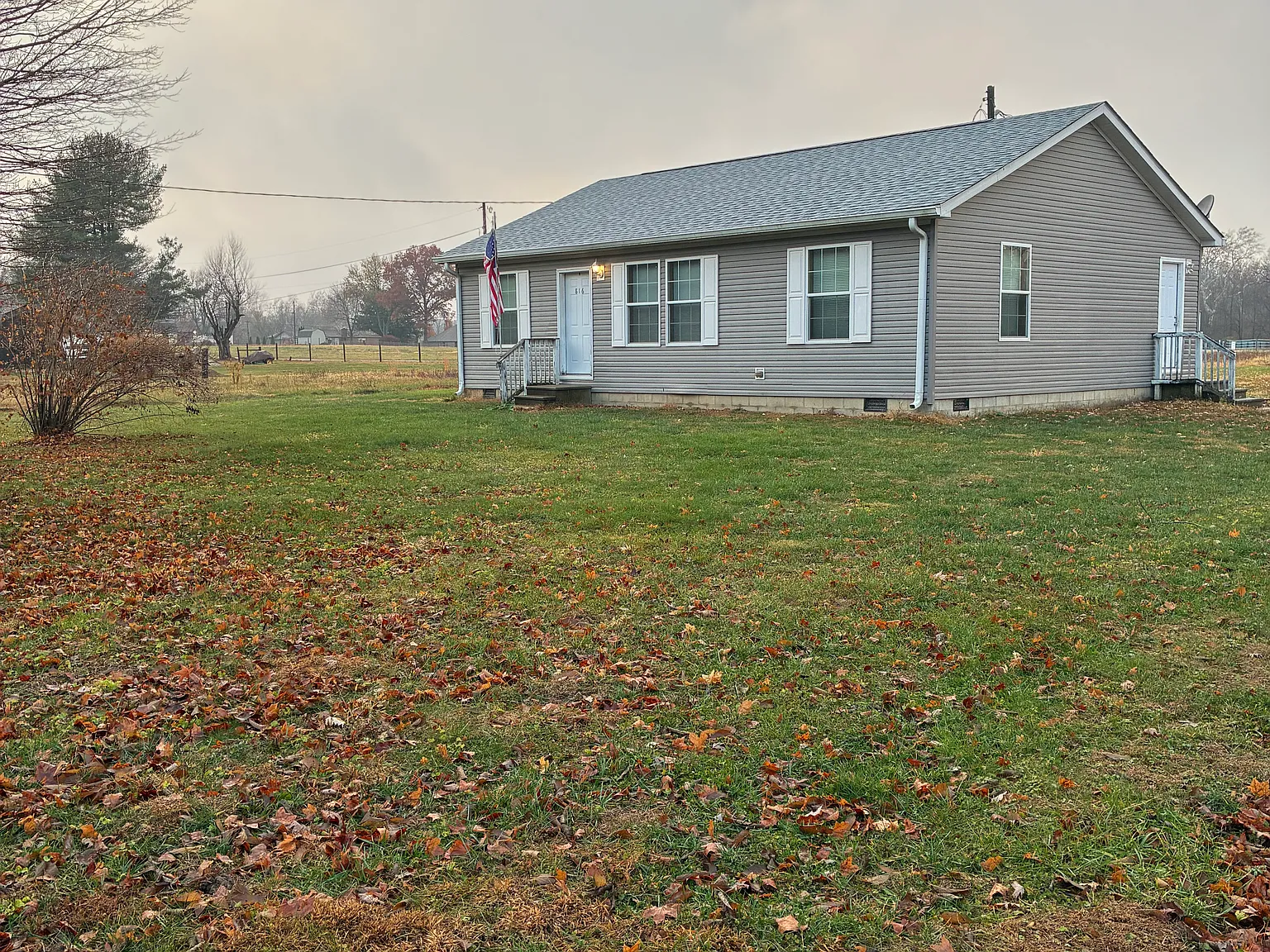 3 bed, 1200 sqft, $1,800 — Photo 1