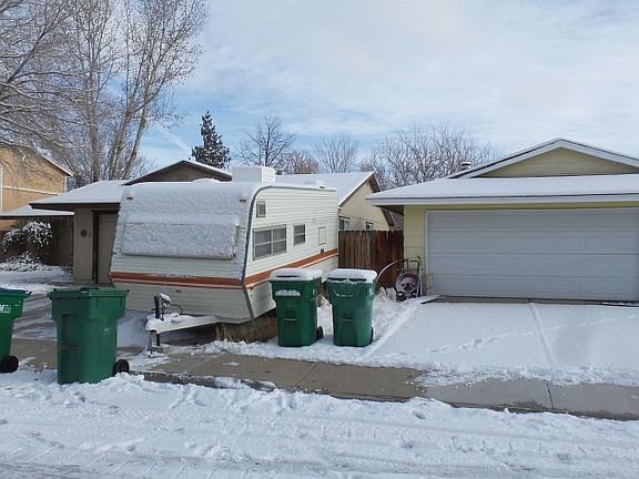 3rd image of 2374 Rosemary Dr