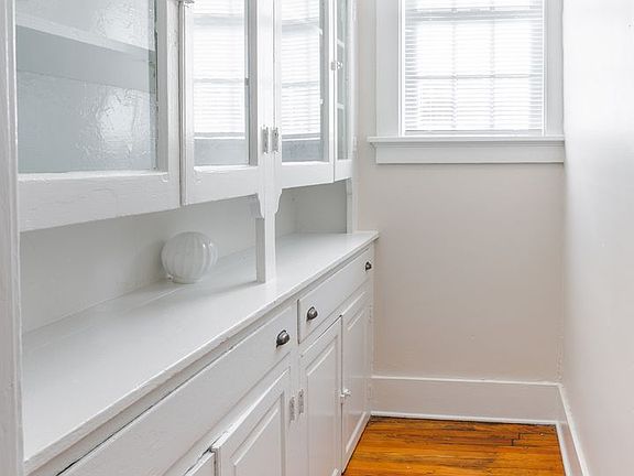 3rd image of 303-317 Greene St #305-B