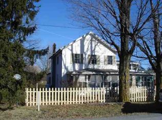 382 Sagendorf Corners Rd, Howes Cave, NY 12092