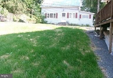2nd image of 143 Walnut St