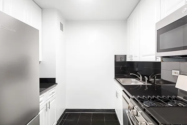 Rented by GoodRock Realty | media 15