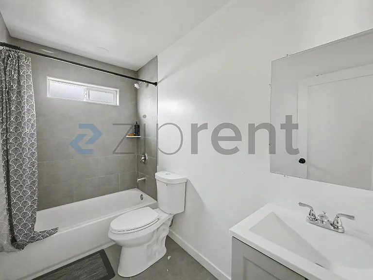 5840 Denver Ave — Photo 6