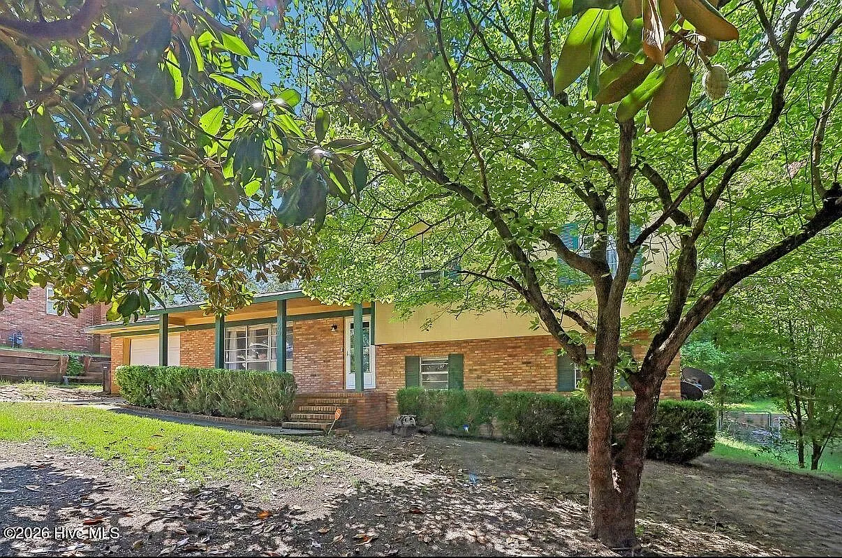3 bed, 2.5 bath, 1632 sqft, $1,650 — Photo 3