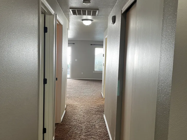 101 Plum Ln #2 — Photo 5