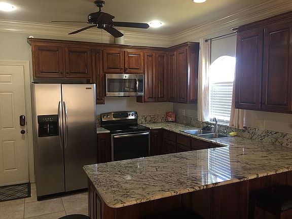 5th image of 158 Lansdown Dr