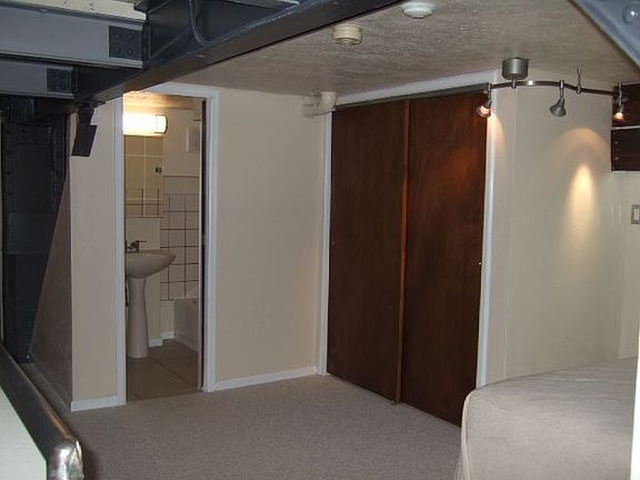 4th image of 3309 Blake St Suite 101