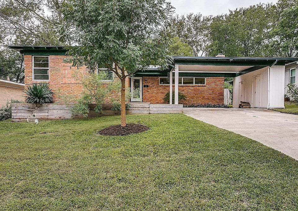 1st image of 819 Lake Terrace Dr