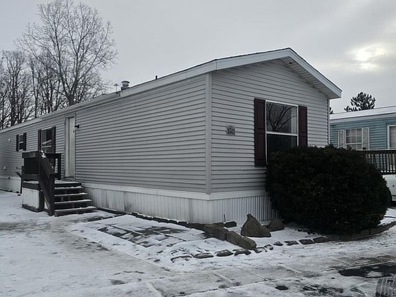 3rd image of 1511 Mustang Dr