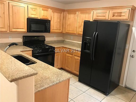 3rd image of 5534 Avent Ferry St