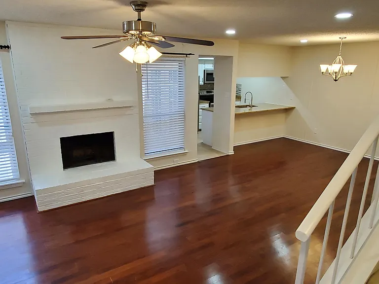 2902 Southern Cross Dr — Photo 2