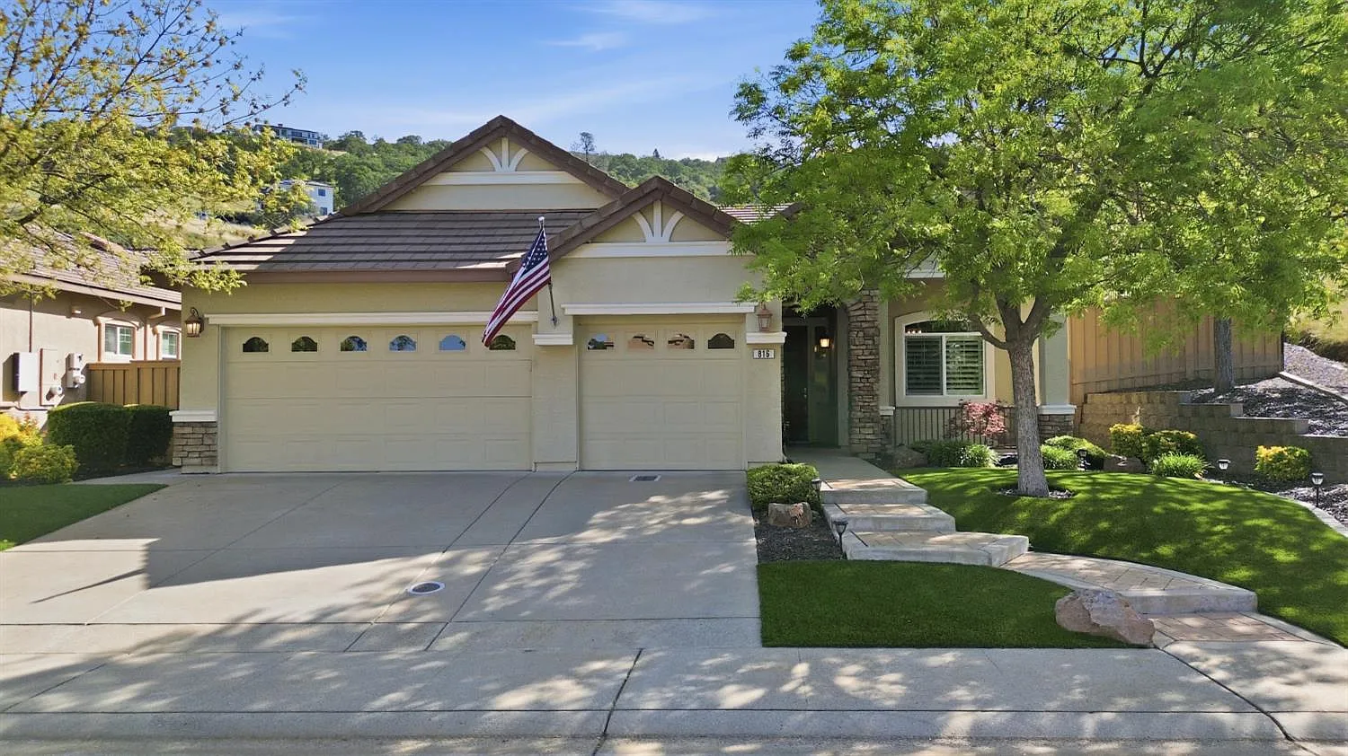 816 Hildebrand Cir photo 1