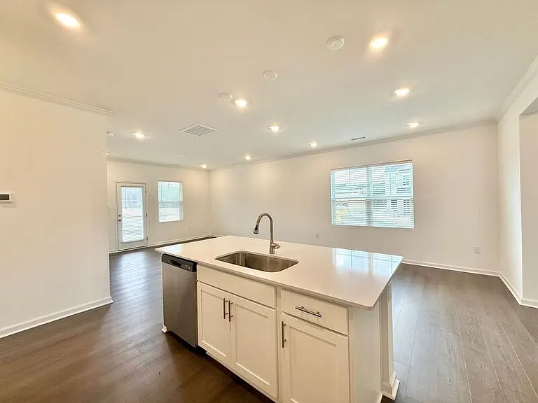 3111 Allamore Dr — Photo 6