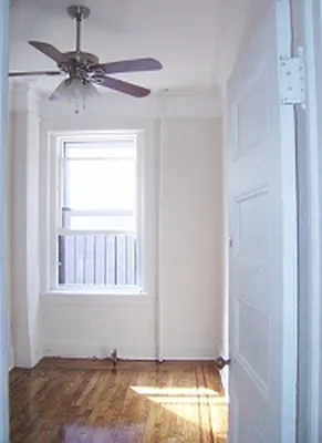 Rented by Perry Associates NYC Inc | media 12