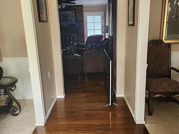 4th image of 4403 Cloverbrook Dr