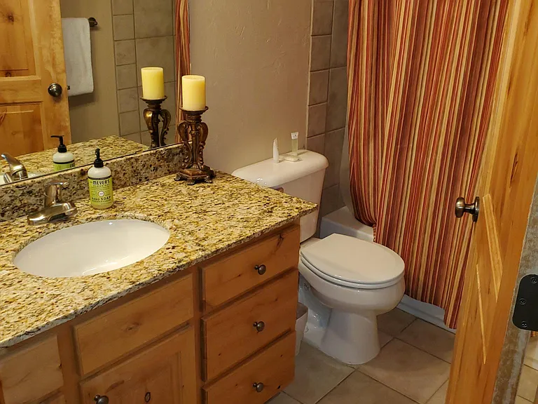 5949 N Market St #G — Photo 14