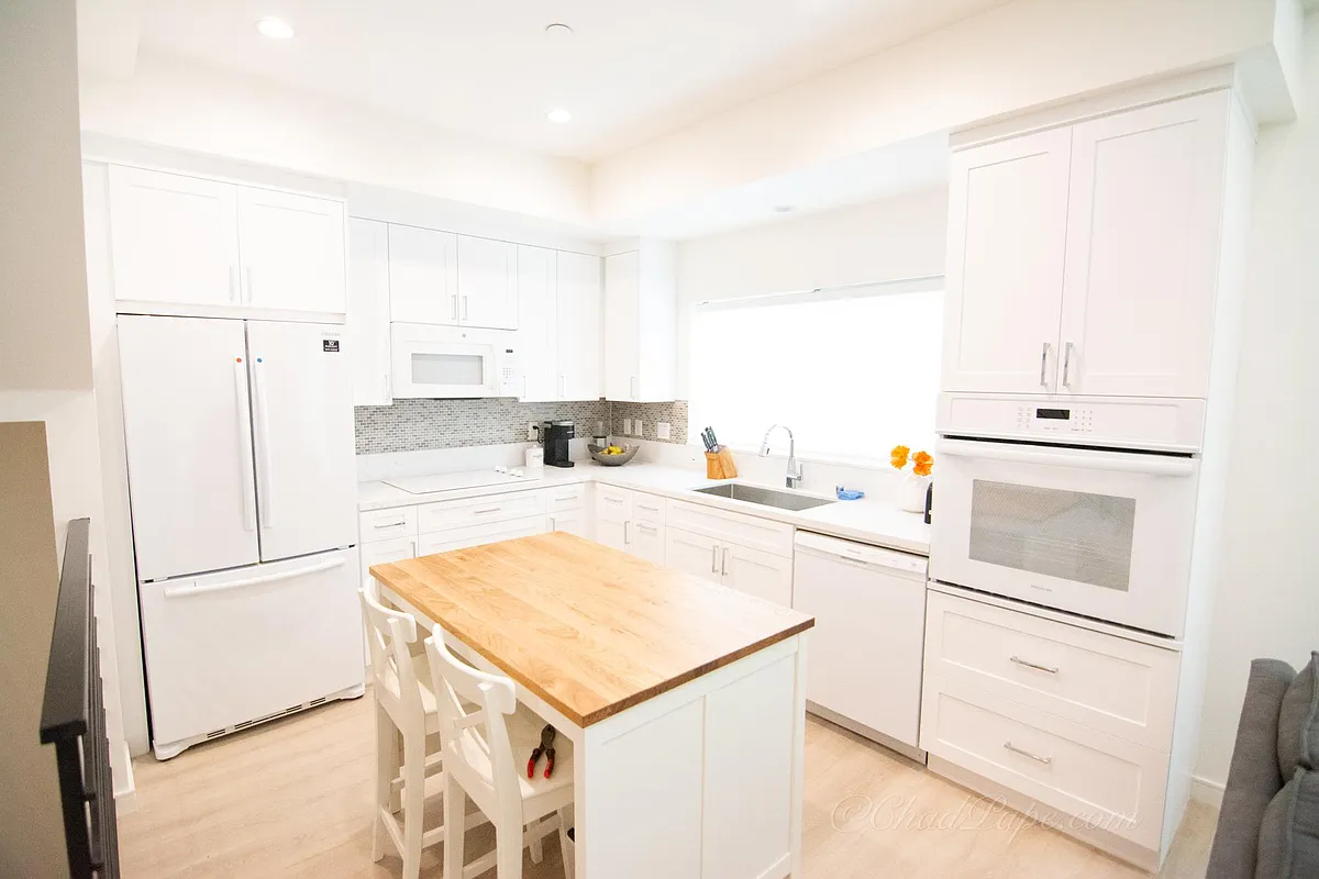 Building Photo - 1187 Crenshaw Blvd #102A