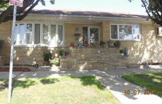 1st image of 4901 N Mont Clare Ave