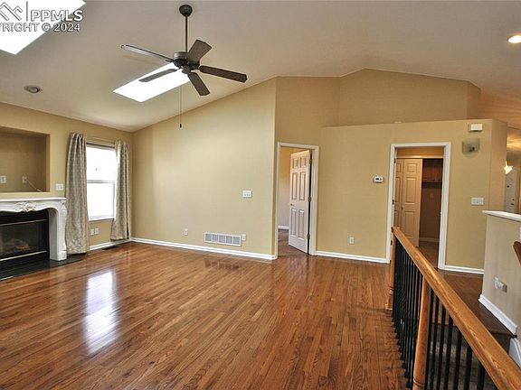 5th image of 5210 Mountain Villa Grv