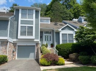 15 Knollcrest Rd, Bedminster, NJ 07921