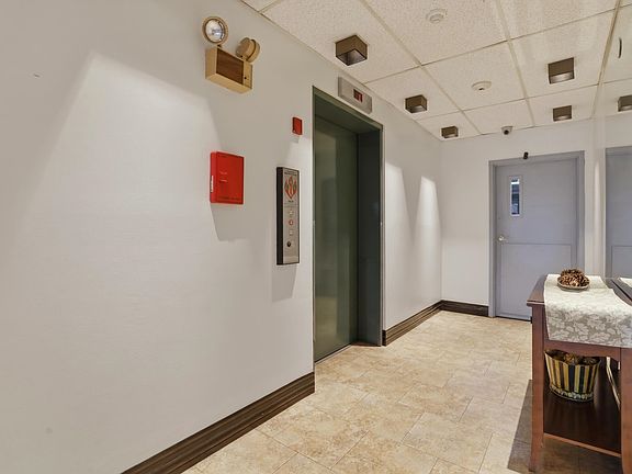 4th image of 1311 S Westcliff Pl APT 607