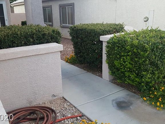 3rd image of 10162 Country Flats Ln