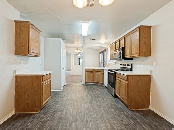 3rd image of 6715 Carlsbad Rio