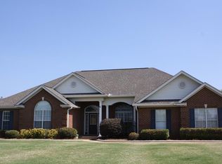 538 Maribeth Loop, Deatsville, AL 36022
