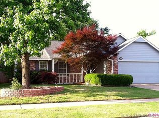 9314 E 98th St, Tulsa, OK 74133