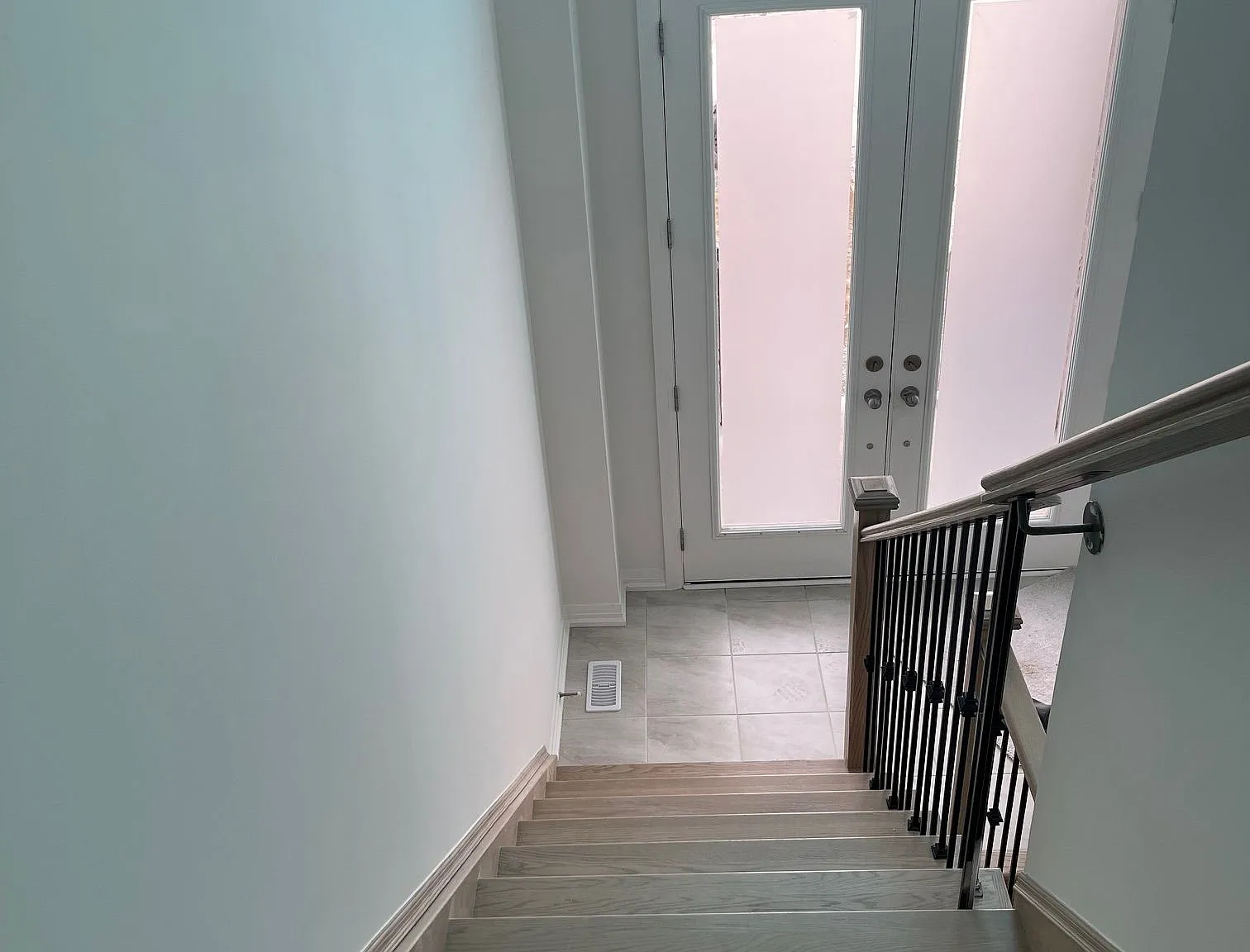 3 bed, $3,200 — Photo 2