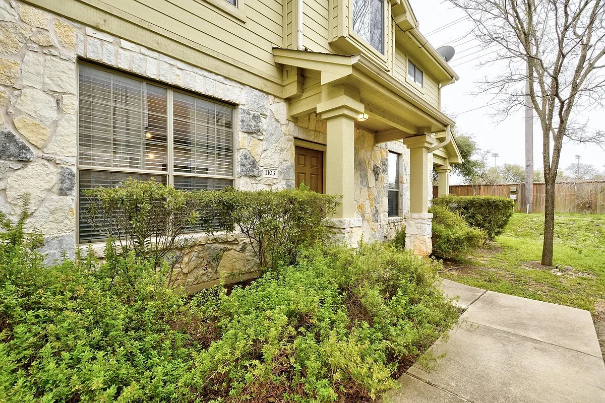 Building Photo - 14815 Avery Ranch Blvd #1103
