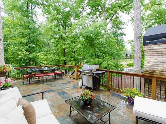 2nd image of 303 Hickory Springs Dr SE