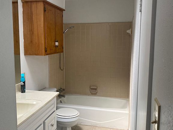 4th image of 6824 Jefferson Paige Rd #4