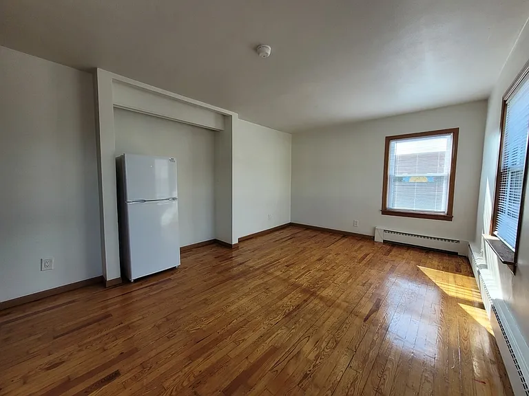 119 S Walnut St #A — Photo 6
