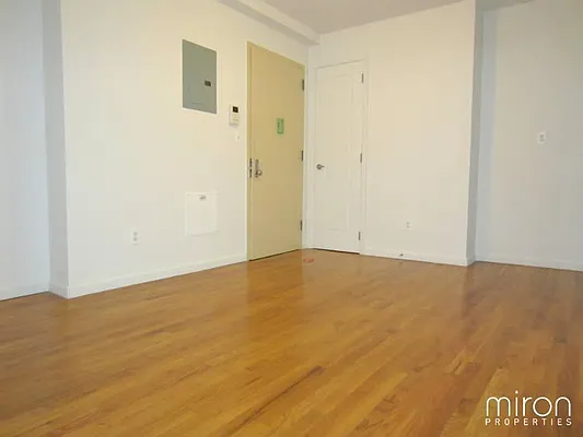 Rented by Miron Properties | media 27