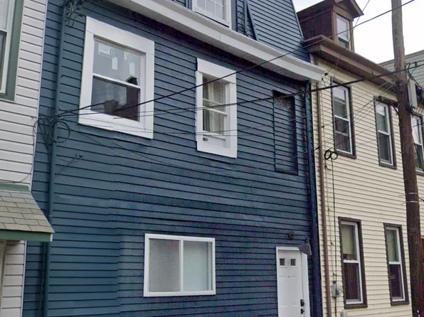 1809 Lowrie St, Pittsburgh, PA 15212