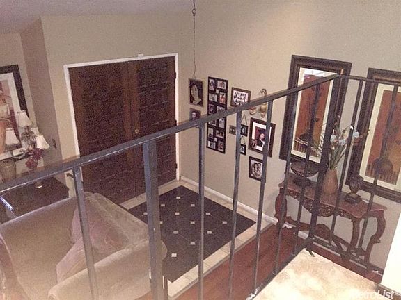 5th image of 9658 Bowie Way