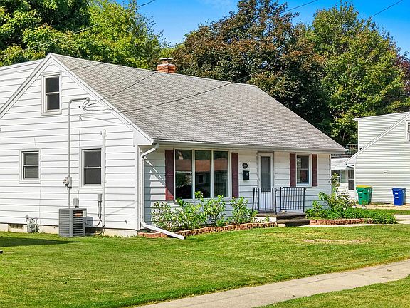 5th image of 1335 San Jose Pl