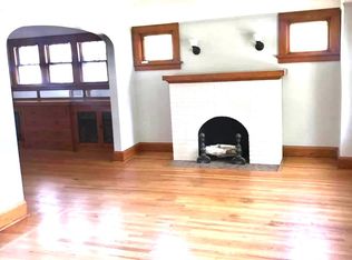 2183 N 68th St, Wauwatosa, WI 53213