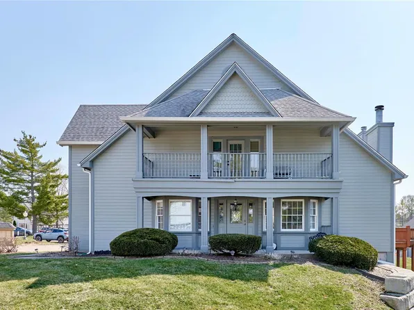 5527 Bourbeuse Cmn Unit 6, Saint Charles, MO 63304