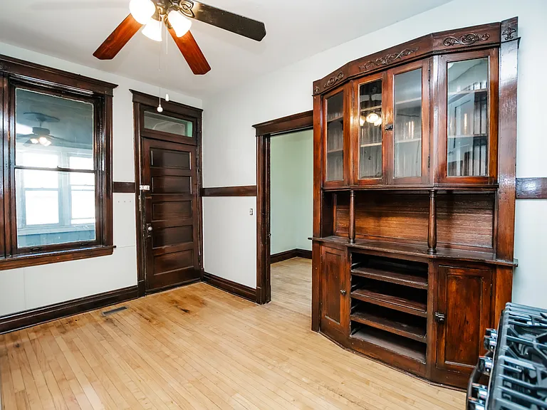 2624 W Iowa St #1R — Photo 3
