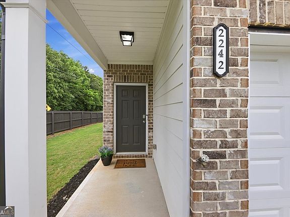 2nd image of 2242 Justify Ln