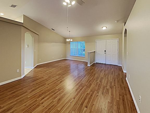5th image of 10756 Lake Hill Dr