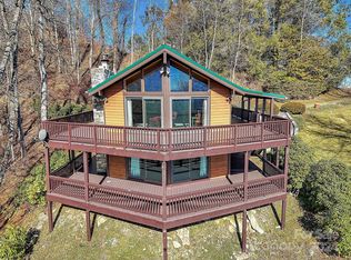 590 Ridge Top Cir #41 & 42, Clyde, NC 28721