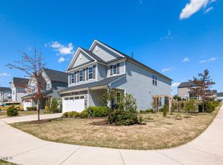 937 Matterhorn Dr, Fuquay Varina, NC 27526