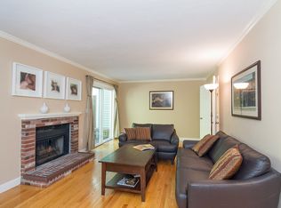 64 Linden St, Wellesley, MA 02482