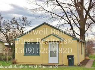315 SW 6th St, College Place, WA 99324