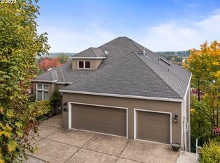7568 S Laview Dr UNIT A, Portland, OR 97219