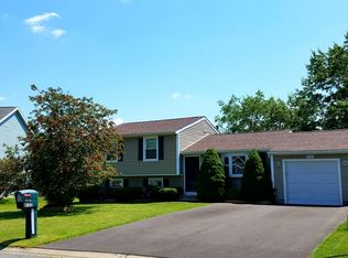 8133 Portobello Way, Liverpool, NY 13090