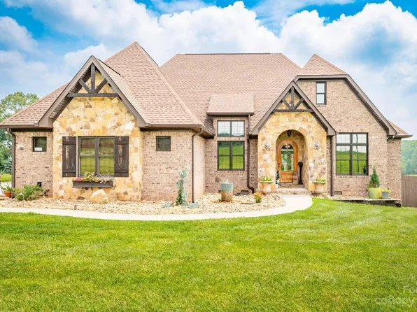 3924 Mount Olive Church Rd, Newton, NC 28658